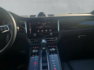 PORSCHE Macan 2.9 V6 S (CH)