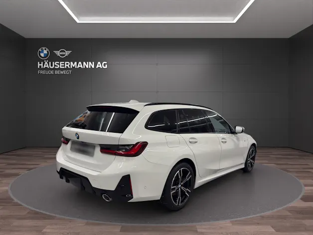 BMW 318d Touring M SPORT