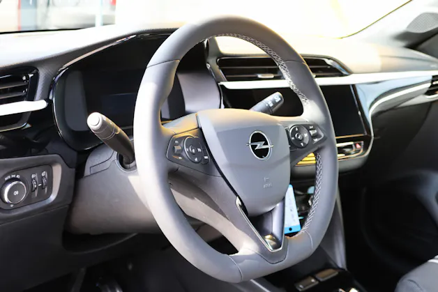 OPEL Corsa 1.2 T Hybrid Viva