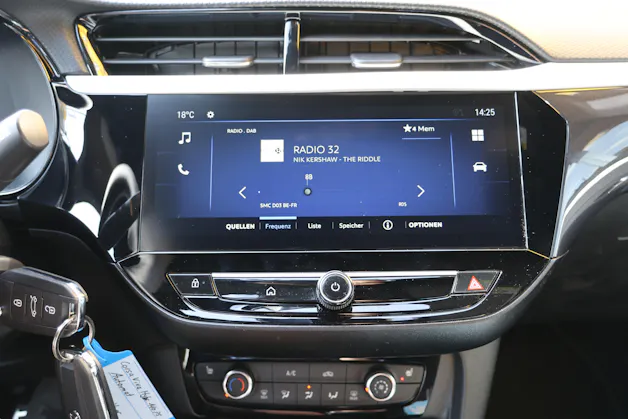 OPEL Corsa 1.2 T Hybrid Viva