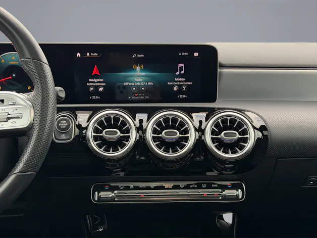 MERCEDES-BENZ A 220 AMG Line 4m