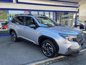 Subaru Forester Station 2.0i e-Boxer Swiss Plus