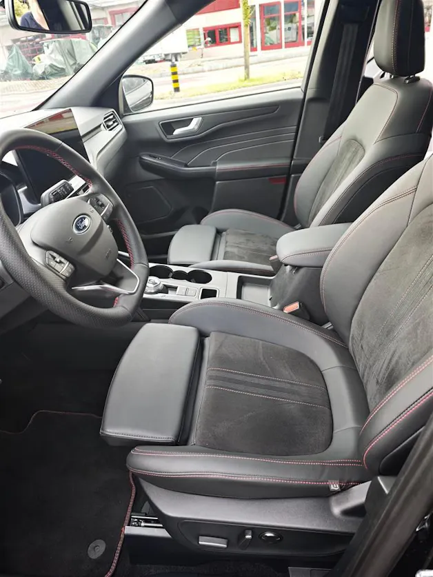 FORD Kuga 2.5 Plug-in Hybrid ST-Line X