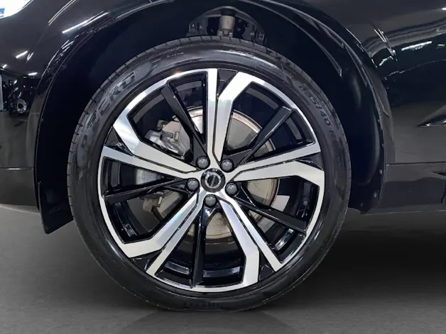 VOLVO XC60 2.0 T6 TE Plus Dark eAWD
