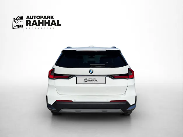 BMW X1 20d xDrive * GARANTIE INKLUSIVE * ANHÄNGERKUPPLUNG * PACK INNOVATION * 360° KAMERA *