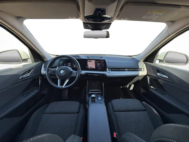 BMW X1 20d xDrive * GARANTIE INKLUSIVE * ANHÄNGERKUPPLUNG * PACK INNOVATION * 360° KAMERA *