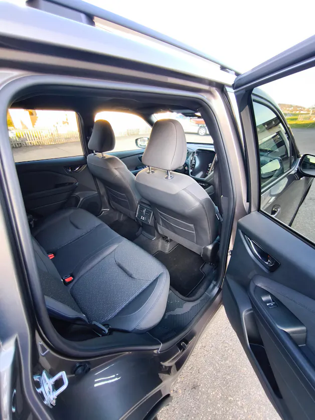 Subaru Forester Station 2.0i e-Boxer Swiss Plus