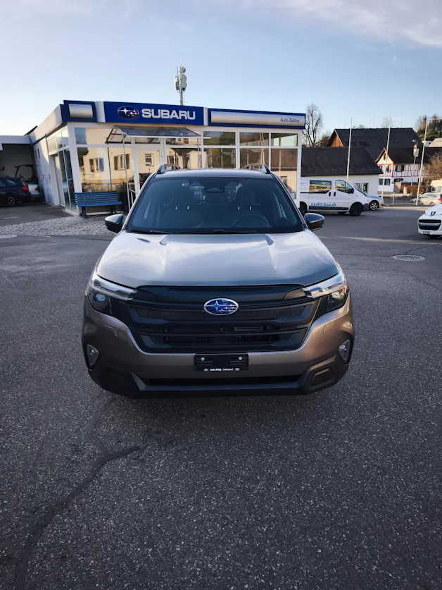 Subaru Forester Station 2.0i e-Boxer Swiss Plus