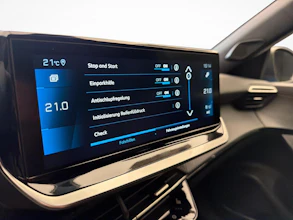 https://vehicle.imgix.net/4442687/2710d94f-bb03-4edd-914e-f07270ad360c.jpg