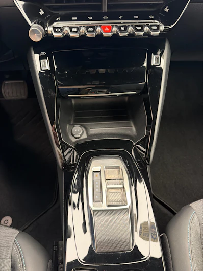 immagine del veicolo PEUGEOT 2008