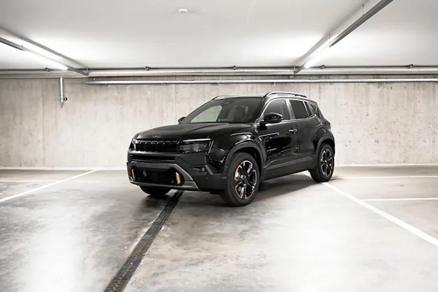 JEEP Avenger 1.2 MHEV 85th Anniversary 4xe