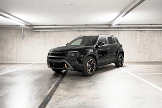https://vehicle.imgix.net/4442725/b51045ea-8bf9-44fc-9db7-551fd52ff677.jpg