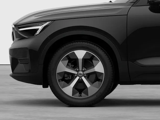 VOLVO XC40 2.0 B3 MH Essential