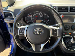 Toyota Verso-S 1.33 VVT-i Linea Luna MdS