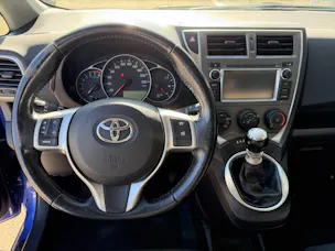 Toyota Verso-S 1.33 VVT-i Linea Luna MdS