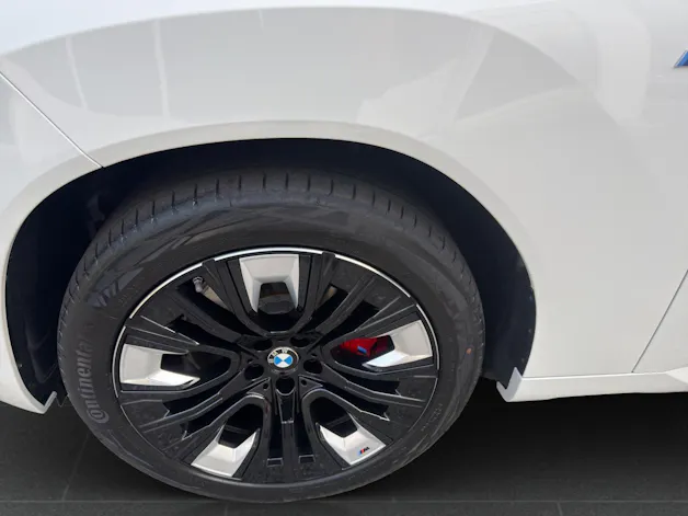 BMW X3 M50i