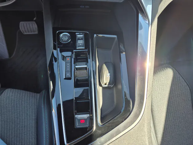 PEUGEOT 3008 1.2 PureTech Allure Pack