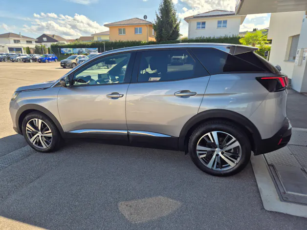 PEUGEOT 3008 1.2 PureTech Allure Pack