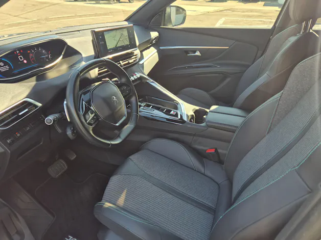 PEUGEOT 3008 1.2 PureTech Allure Pack