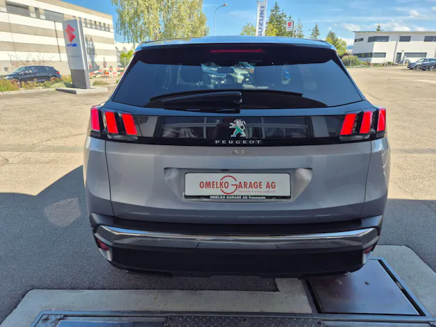 PEUGEOT 3008 1.2 PureTech Allure Pack