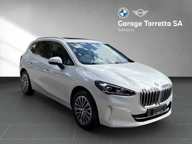 BMW 230e xDrive paddles Active Tourer