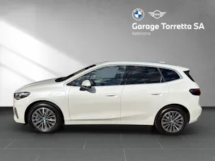 BMW 230e xDrive paddles Active Tourer
