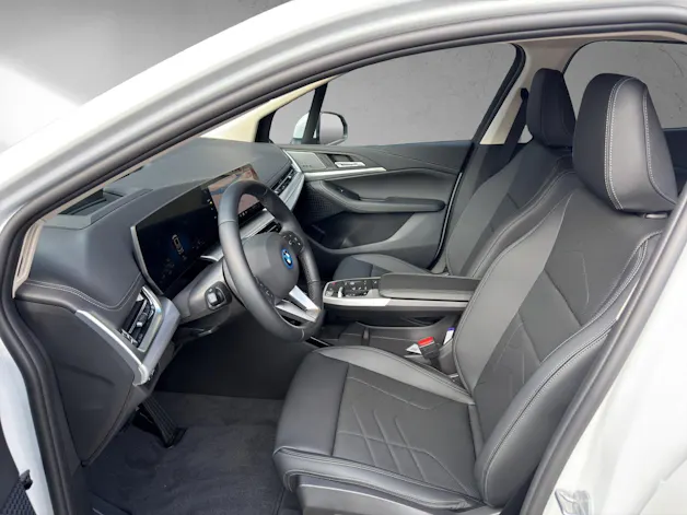 BMW 230e xDrive paddles Active Tourer