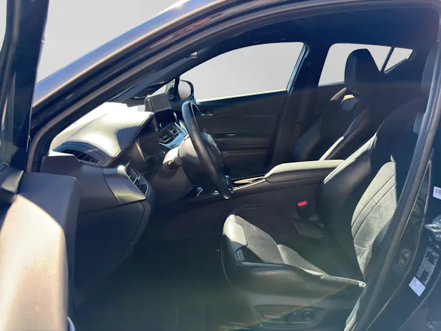 Toyota C-HR 2.0 VVTi HSD Move