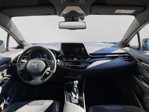 https://vehicle.imgix.net/4442904/b3a04a60-4c57-496a-bf32-cadf3fceaf88.jpg