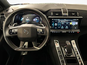 https://vehicle.imgix.net/4442927/1be206e5-2264-402b-8e61-109ceb9d7337.jpg
