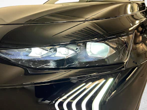 https://vehicle.imgix.net/4442927/769f46e8-b96d-4eea-80ec-8fca712d471b.jpg