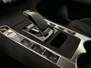 https://vehicle.imgix.net/4442927/e59b70ca-f957-4d81-873c-3838247158dd.jpg