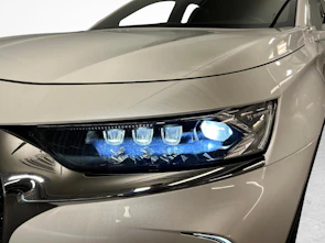 Fahrzeugbild DS AUTOMOBILES 7 Crossback 1.6 E-Tense Be Chic 4x4