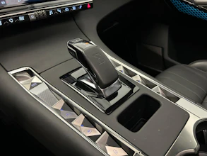 https://vehicle.imgix.net/4442941/2e39c4a2-c6c7-4cca-8aaf-6230ce15dd5b.jpg