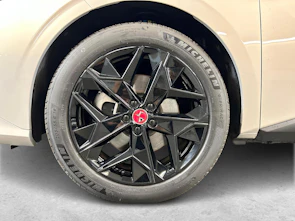 Fahrzeugbild DS AUTOMOBILES 4 1.6 E-Tense Ligne Noire