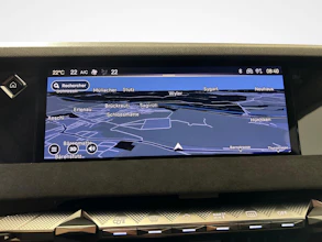 https://vehicle.imgix.net/4442948/443b2bb0-95aa-4bad-a789-c5eb462c7d83.jpg