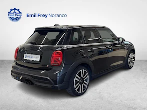 Fahrzeugbild MINI F55 2.0i Cooper S SDKG - Ruote invernali incluse & Freeservice fino a 10 anni o 100'000km (escluso liquidi e freni)