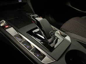 Fahrzeugbild DS AUTOMOBILES 3 1.2 PureTech 130 Ligne Noire