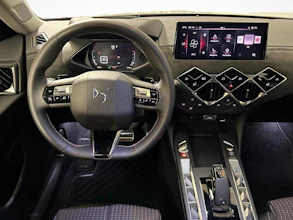https://vehicle.imgix.net/4442952/9262808d-a944-489e-9264-4c3fe4d763ec.jpg