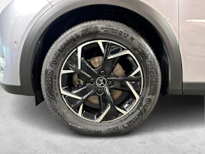 https://vehicle.imgix.net/4442959/b6a956ad-b1af-4d56-8847-6f2aa0f7ec09.jpg