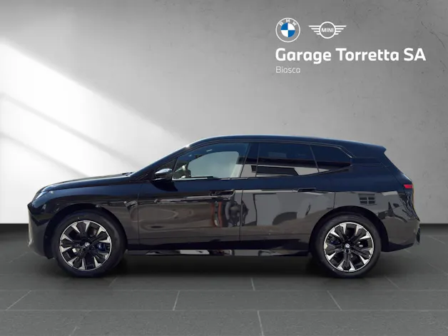 BMW iX xDrive60