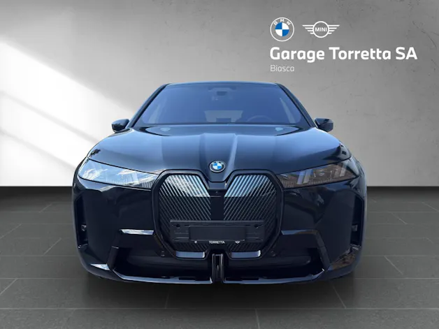 BMW iX xDrive60