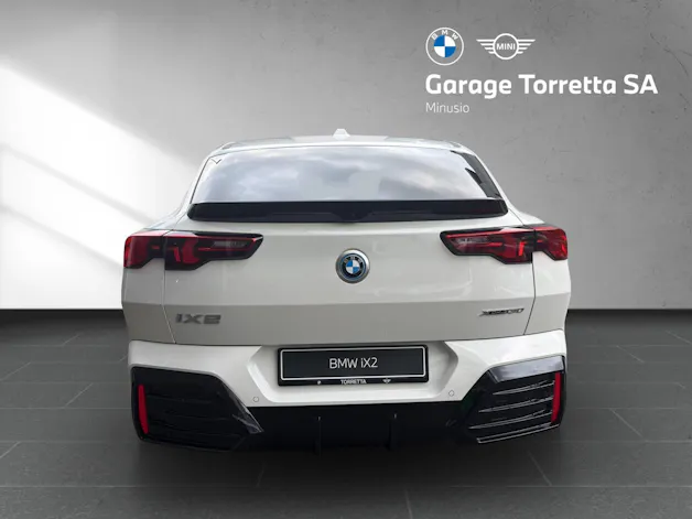 BMW iX2 30 xDrive
