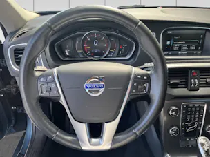 VOLVO V40 2.0 D3 Summum S/S