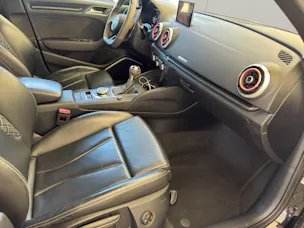 AUDI RS3 2.5 T FSI quattro S-Tronic 4x4 400PS* Limousine