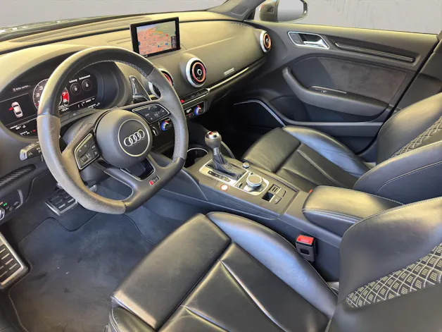 AUDI RS3 2.5 T FSI quattro S-Tronic 4x4 400PS* Limousine