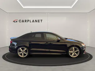 AUDI RS3 2.5 T FSI quattro S-Tronic 4x4 400PS* Limousine