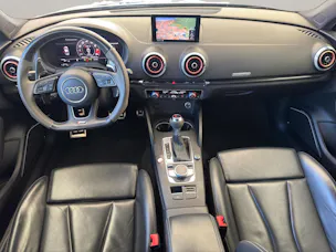 AUDI RS3 2.5 T FSI quattro S-Tronic 4x4 400PS* Limousine