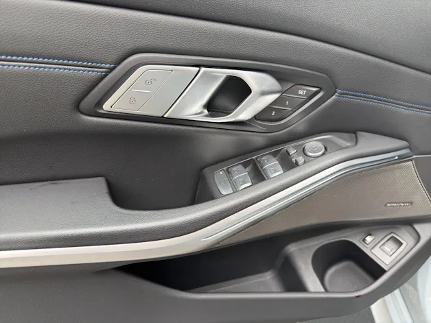 BMW 330e xDrive Touring
