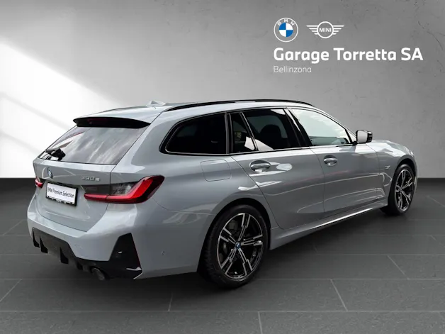 BMW 330e xDrive Touring